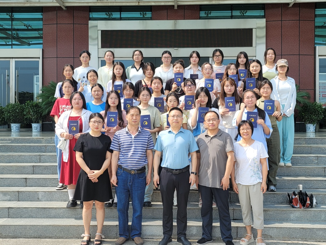 CE2912DA10C96F3FC4C474D2A9CAE32B.jpg